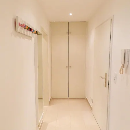 Mrs. Gold & Mr. 1 Bréma