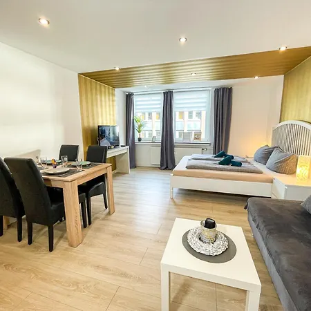 Apartman Mrs. Gold & Mr. 1 *