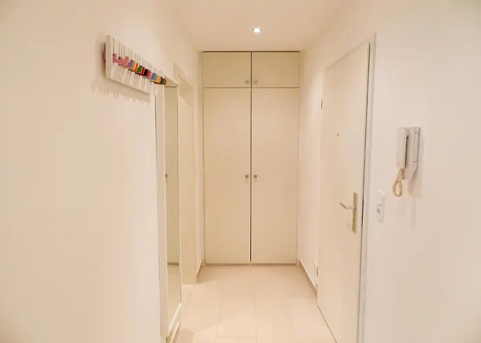 Mrs. Gold & Mr. 1 Brême